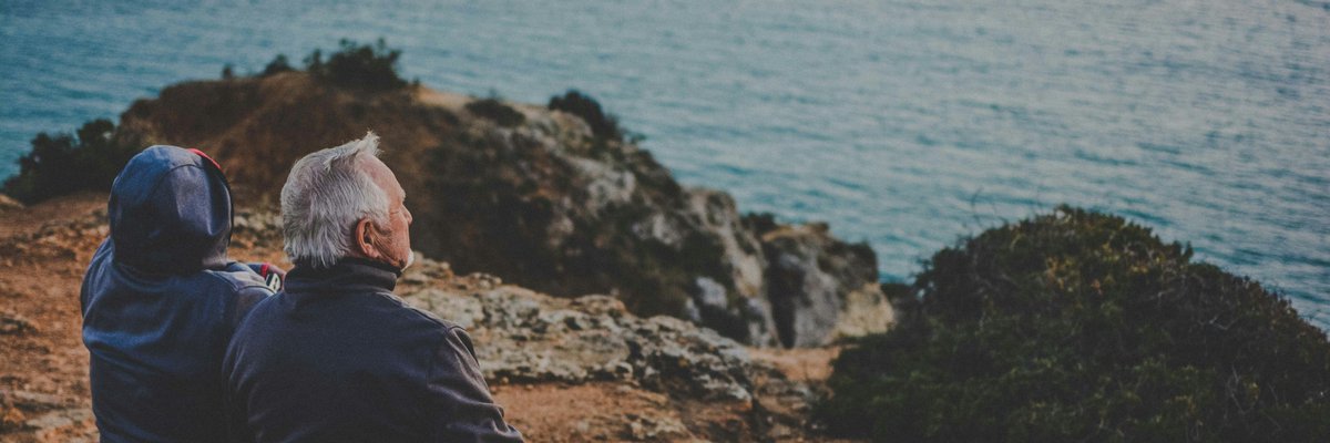 Würdevolle Hände im Alter - Wer gilt als pflegebedürftig?